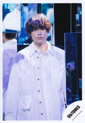 松村北斗 生写真 100点以上セット Amazon.co.jp: Six TONES 公式 生 写真（松村北斗）ST00483 : おもちゃ